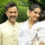 40 की उम्र में दूसरी बार मां बनीं Sonam Kapoor, बेटे के जन्म से घर में आई खुशियों की लहर!