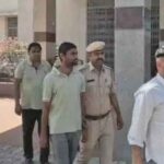 SBI में ‘अंदर का खेल’ उजागर: 30 लाख का गबन, कैशियर समेत 2 कर्मचारी गिरफ्तार—खाते से चुपचाप उड़ाए पैसे