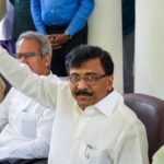 महाराष्ट्र में फिर टूटी ठाकरे की शिवसेना! 9 में से 6 सांसद बागी, संजय राउत का बड़ा आरोप- ‘50 करोड़ का ऑफर’