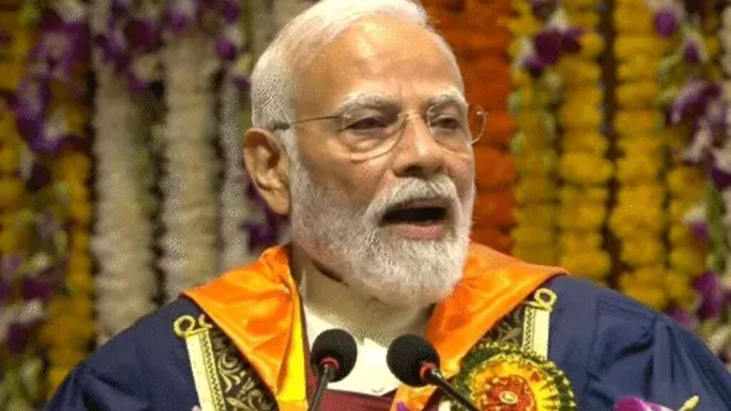 IIT दिल्ली में PM मोदी की छात्रों को बड़ी सीख, बोले- ‘आज के पल को खुलकर जी लीजिए’; लड़कियों की संख्या पर पूछा सवाल