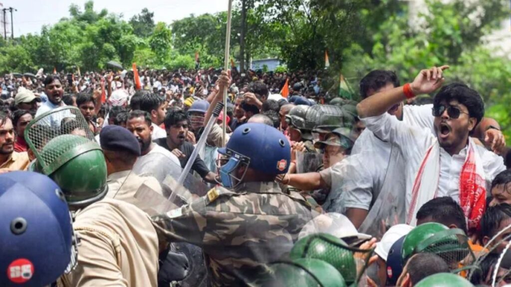 झारखंड छात्र आंदोलन पर बड़ा एक्शन! 600 प्रदर्शनकारियों पर FIR, 100 से ज्यादा नामजद; विधानसभा मार्च में क्यों भड़की हिंसा?