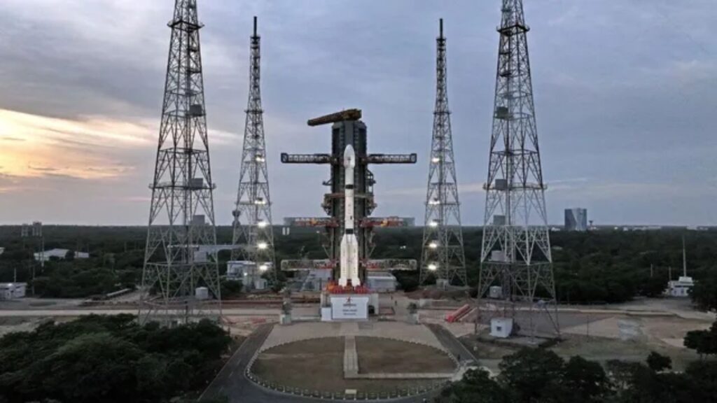 ISRO का ‘नॉटी बॉय’ आज रात करेगा बड़ा कमाल? GSLV-F17 की उड़ान पर टिकी नजरें, 36,000 KM से भारत की ‘तीसरी आंख’ रखेगी नजर
