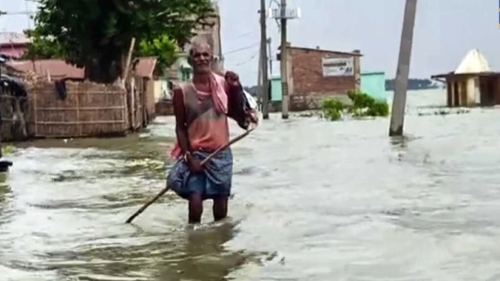 Bihar Flood: बिहार में बाढ़ का कहर बरकरार, 15 जिलों में 47 लाख से ज्यादा लोग प्रभावित; कई तटबंध टूटे, अलर्ट पर प्रशासन