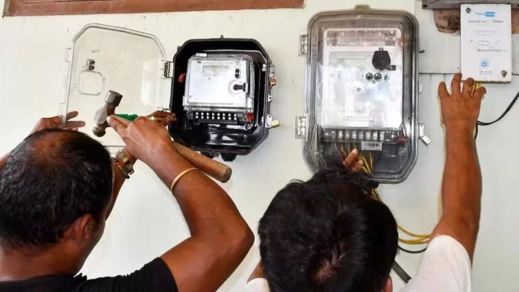 PM Surya Ghar Yojana: ₹1,000 करोड़ की सब्सिडी का ऐलान! अब सोलर पैनल लगवाने के लिए देने होंगे सिर्फ ₹2,700?