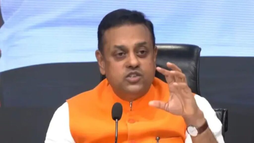 ‘ज्ञानेश नहीं, गणेश जी मदद कर रहे हैं…’ CEC विवाद पर विपक्ष का बड़ा हमला, दिल्ली में सड़क से संसद तक सियासी संग्राम तेज